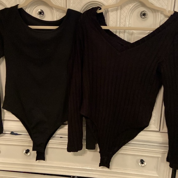 Bundle of two long sleeve bodysuits - Picture 3 of 9